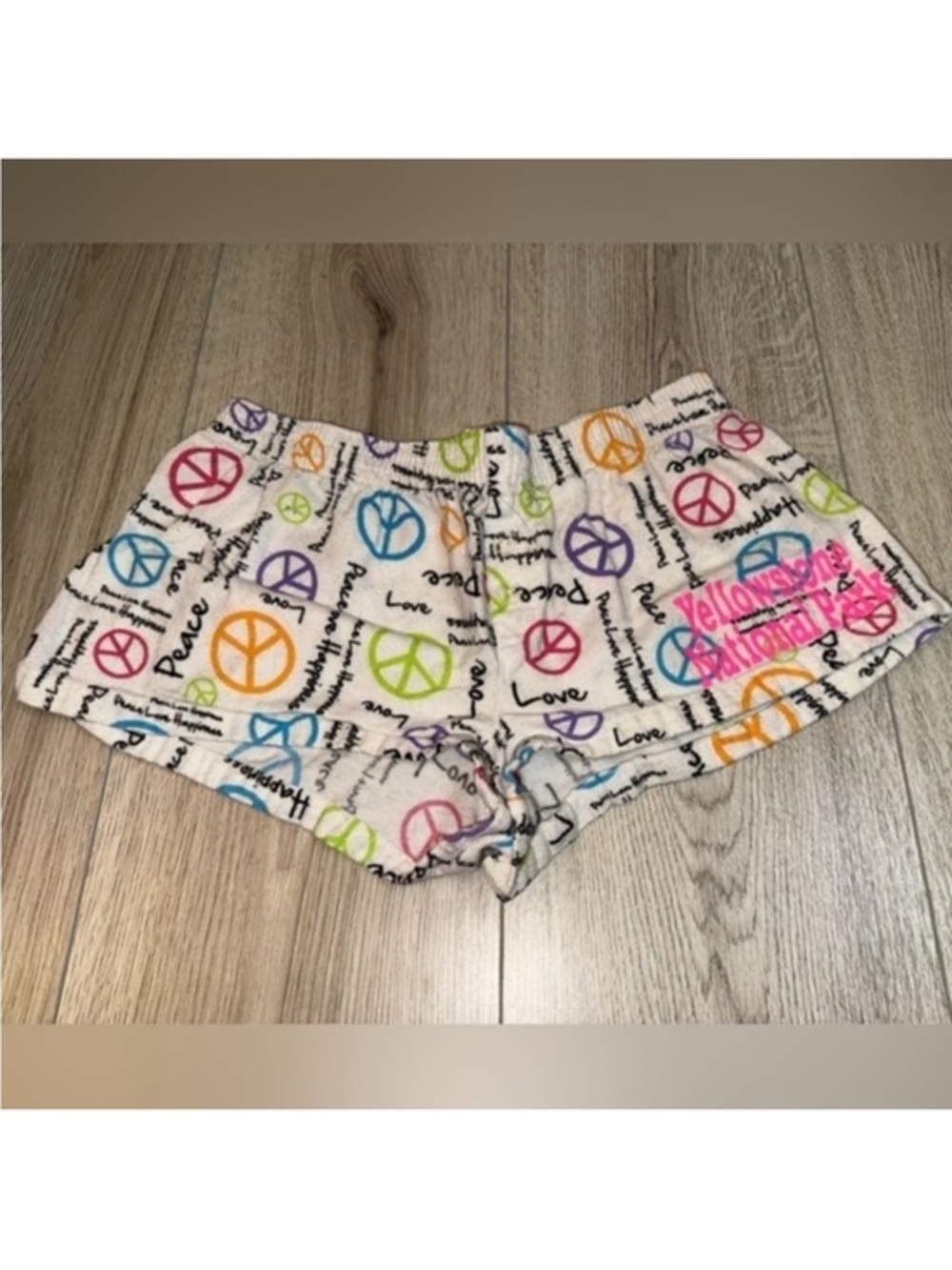 boxercraft Yellowstone national park White Multicolor Peace Print shorts
